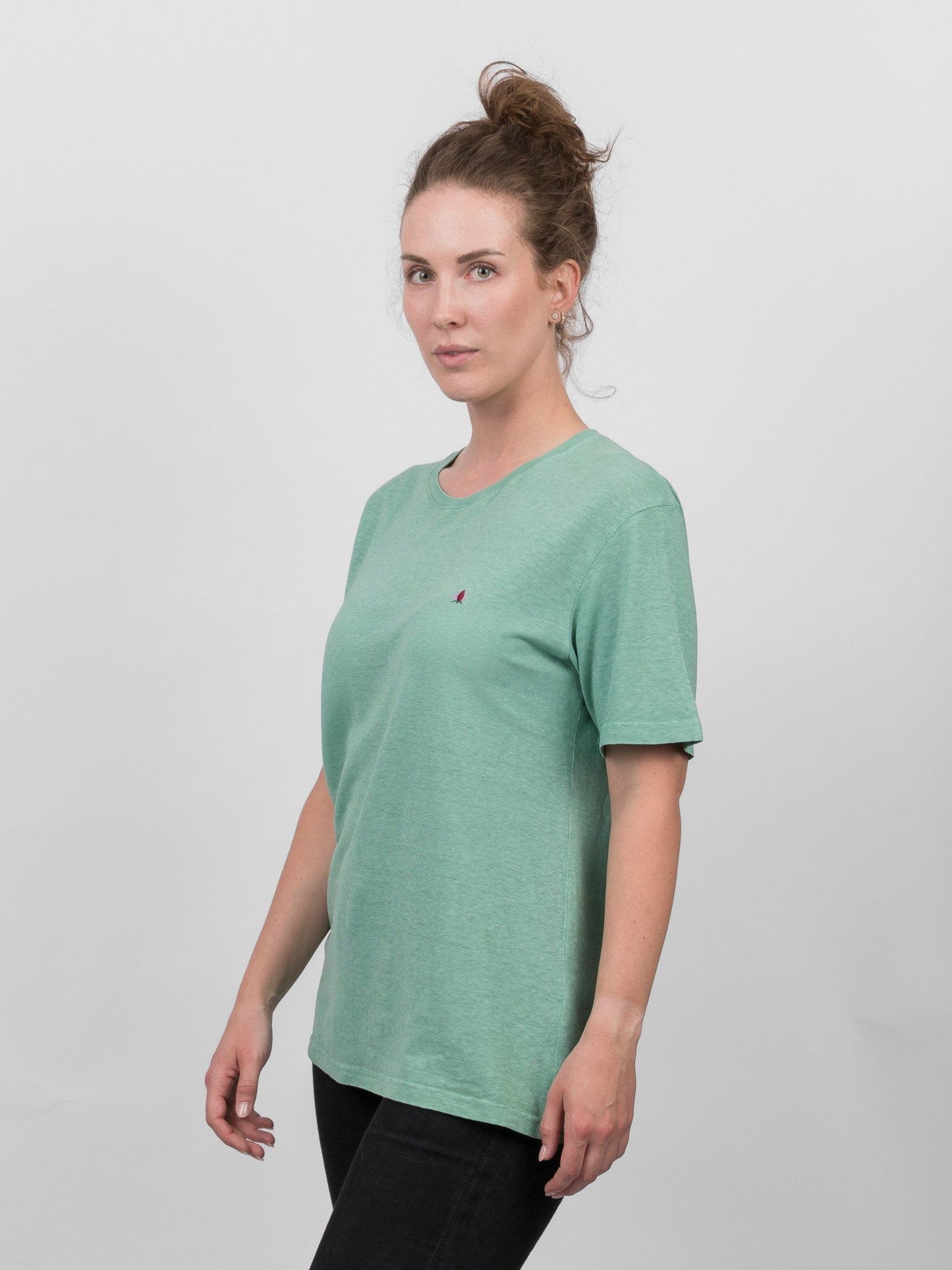 Atmungsaktives Hanf-T-Shirt in Flieder, Creme oder Seafoam für Frauen - Khala