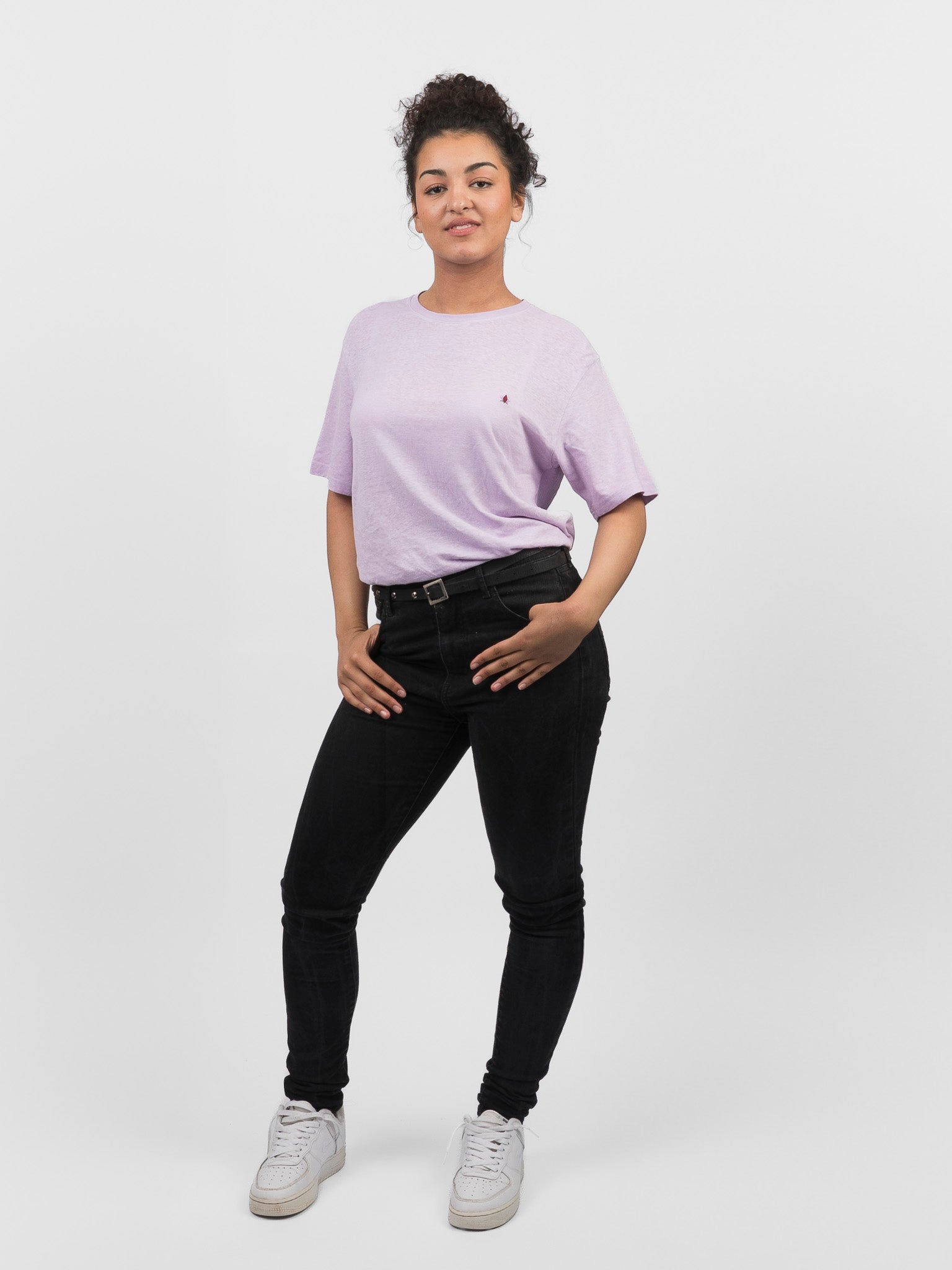 Atmungsaktives Hanf-T-Shirt in Flieder, Creme oder Seafoam für Frauen - Khala