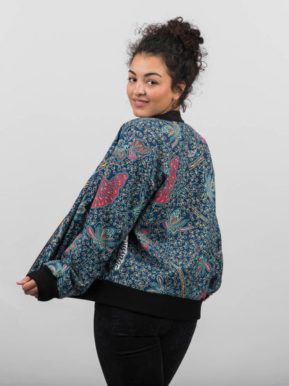 Schwarze Damen Hanf Wendejacke mit blauem Print 'Moongarden' - Khala